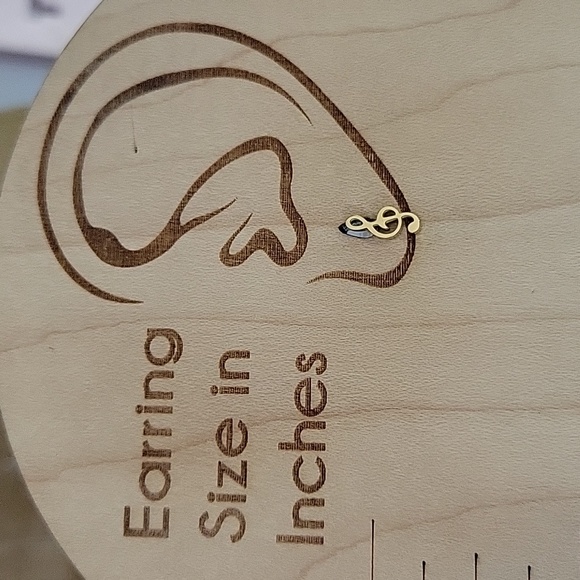 Clef Note Stud Earrings, choice of color - Picture 2 of 6